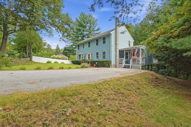 8 Glenmere Rd, Charlton, MA 01507