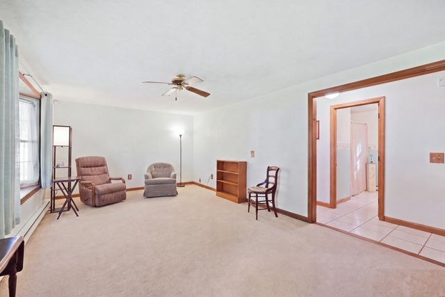 8 Glenmere Rd, Charlton, MA 01507