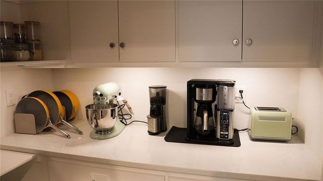 1825 Mercier st Street, Kansas City, MO 64108