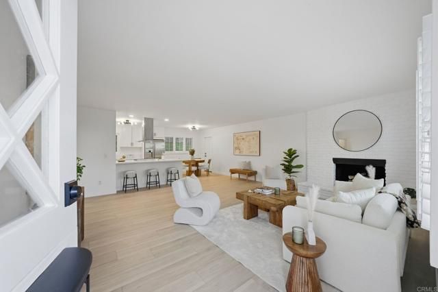 323 Glencrest Drive, Solana Beach, CA 92075