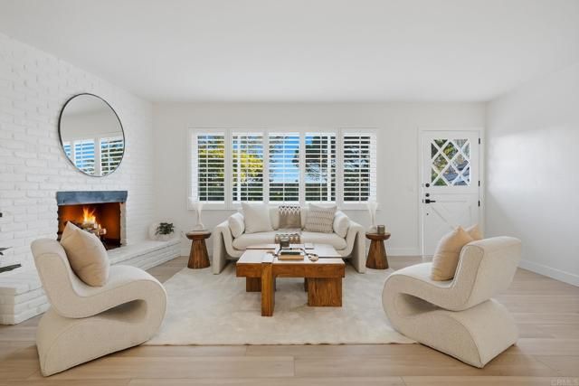 323 Glencrest Drive, Solana Beach, CA 92075