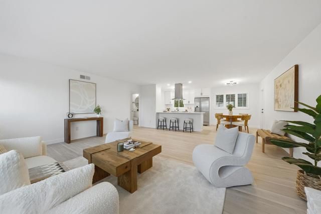 323 Glencrest Drive, Solana Beach, CA 92075