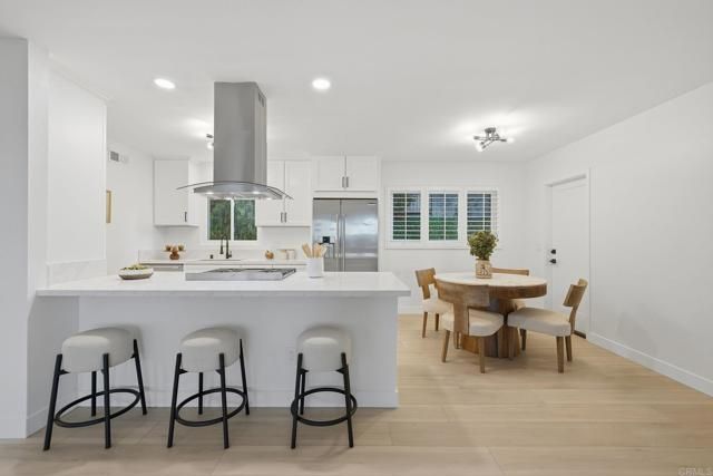 323 Glencrest Drive, Solana Beach, CA 92075