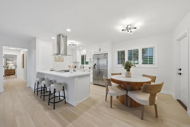 323 Glencrest Drive, Solana Beach, CA 92075