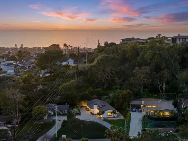 323 Glencrest Drive, Solana Beach, CA 92075