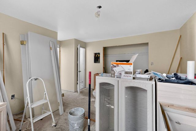 308 Dolores Drive NW, Albuquerque, NM 87105