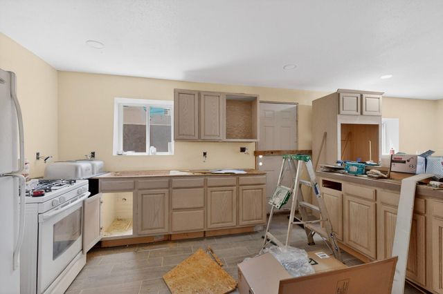 308 Dolores Drive NW, Albuquerque, NM 87105