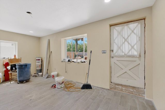 308 Dolores Drive NW, Albuquerque, NM 87105