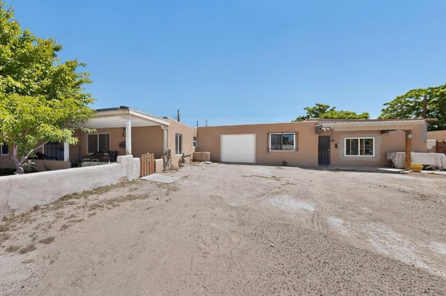 308 Dolores Drive NW, Albuquerque, NM 87105