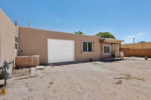 308 Dolores Drive NW, Albuquerque, NM 87105