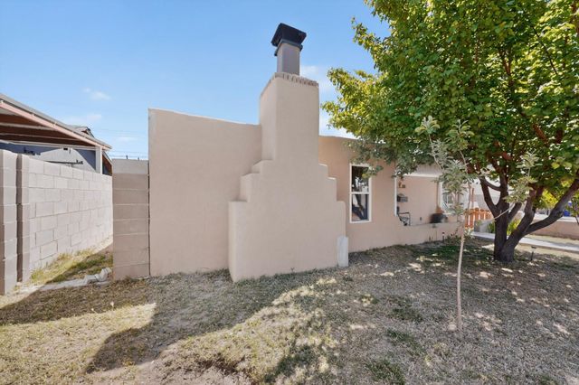 308 Dolores Drive NW, Albuquerque, NM 87105