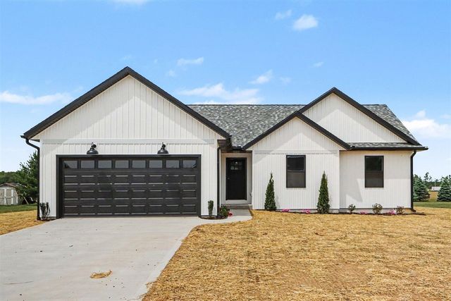 124 Jeremy Street, Constantine, MI 49042