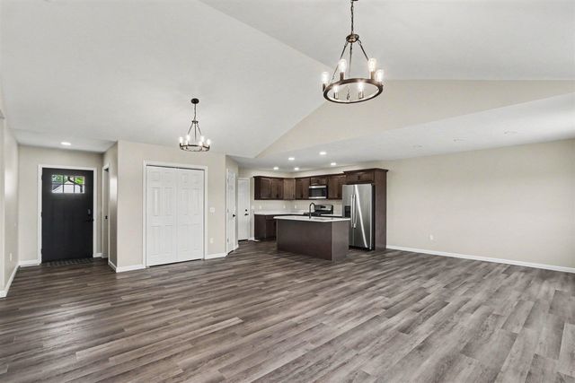 124 Jeremy Street, Constantine, MI 49042