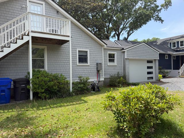 960 Mccants Drive, Mount Pleasant, SC 29464