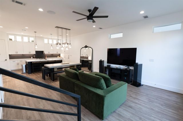 1206 Hamblen Street, Houston, TX 77009