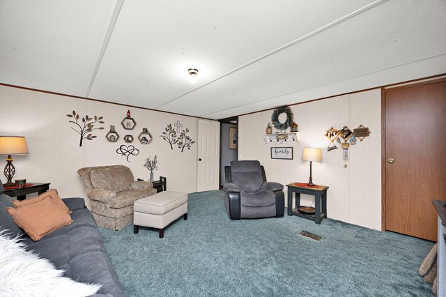 1794 Kirkwood Road, Salvisa, KY 40372