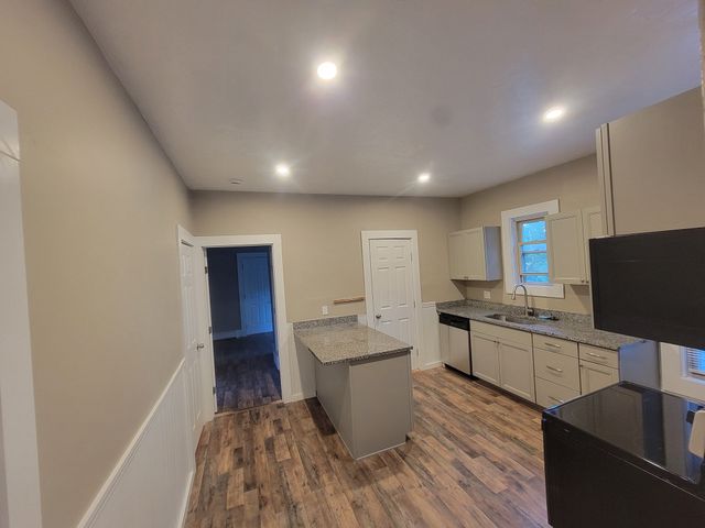 84 North Main Street 2, Grafton, MA 01519