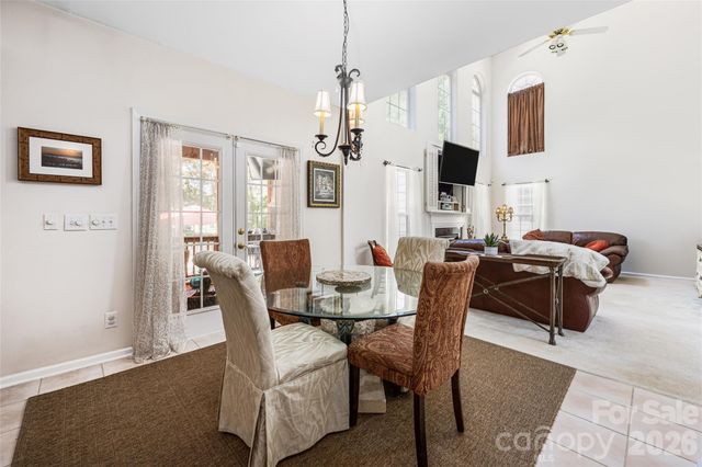 211 Alnwick Lane, Waxhaw, NC 28173