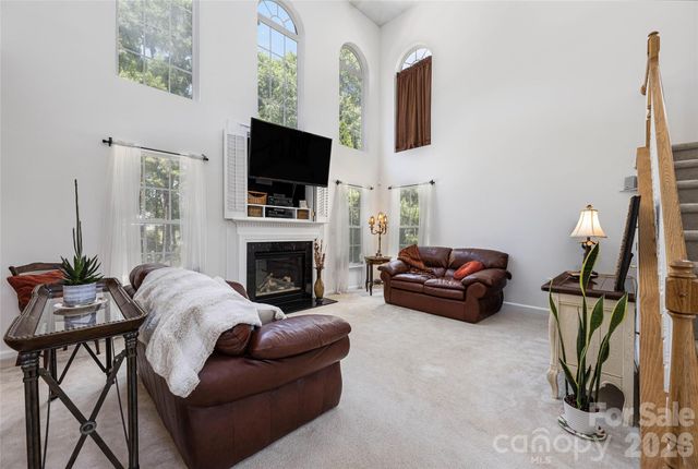 211 Alnwick Lane, Waxhaw, NC 28173