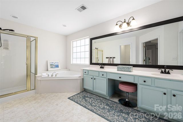 211 Alnwick Lane, Waxhaw, NC 28173