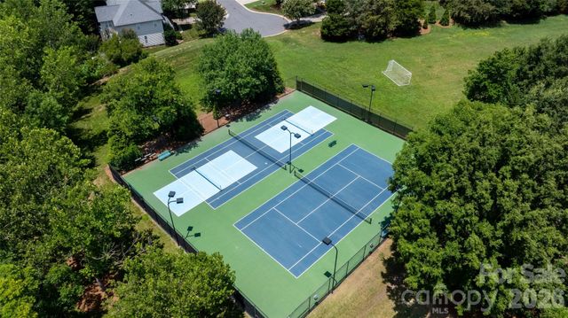 211 Alnwick Lane, Waxhaw, NC 28173