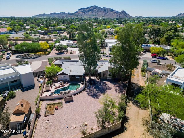 5854 E ONYX Avenue, Paradise Valley, AZ 85253