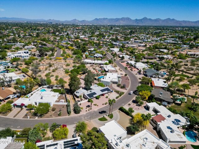 5854 E ONYX Avenue, Paradise Valley, AZ 85253