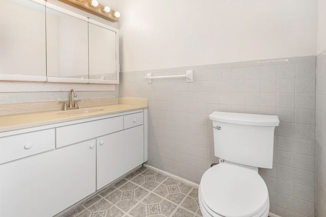 1002 W Wrights Avenue, Comanche, TX 76442