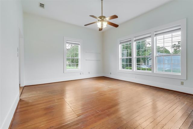 609 W 35th ST, Austin, TX 78705