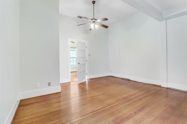 609 W 35th ST, Austin, TX 78705