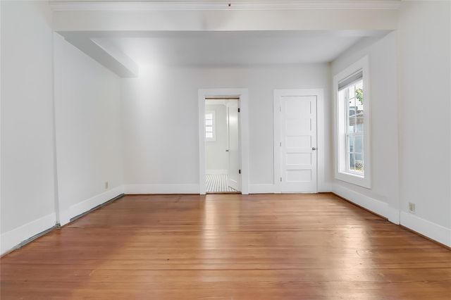 609 W 35th ST, Austin, TX 78705