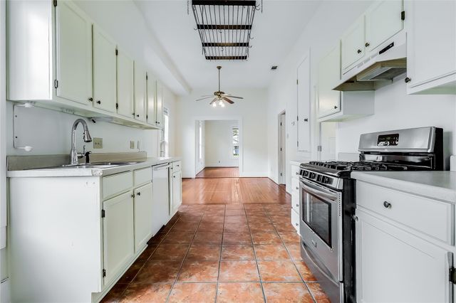 609 W 35th ST, Austin, TX 78705