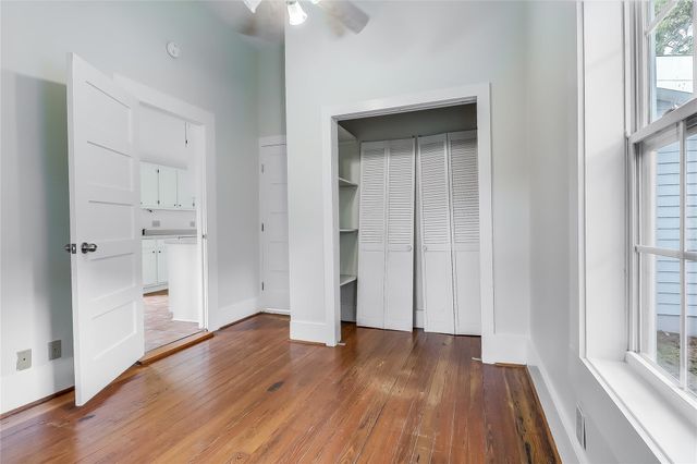 609 W 35th ST, Austin, TX 78705