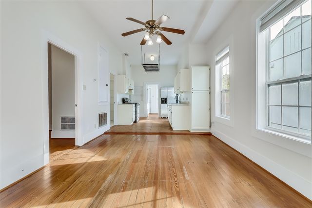 609 W 35th ST, Austin, TX 78705