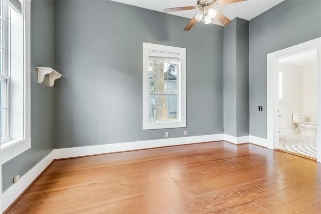 609 W 35th ST, Austin, TX 78705