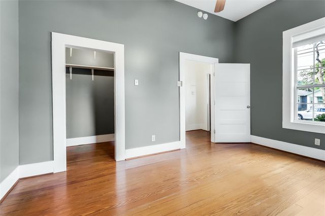 609 W 35th ST, Austin, TX 78705