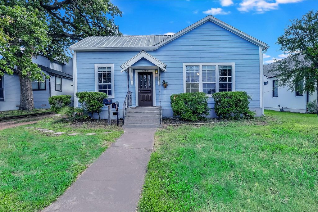 609 W 35th ST, Austin, TX 78705