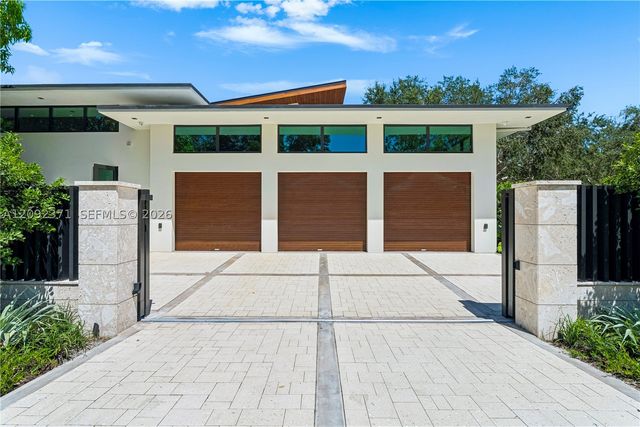 12250 SW 62nd Ave, Pinecrest, FL 33156