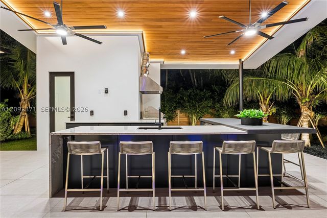 12250 SW 62nd Ave, Pinecrest, FL 33156