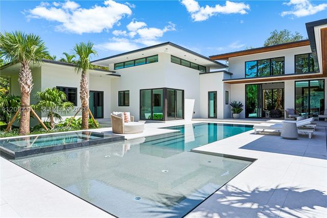 12250 SW 62nd Ave, Pinecrest, FL 33156