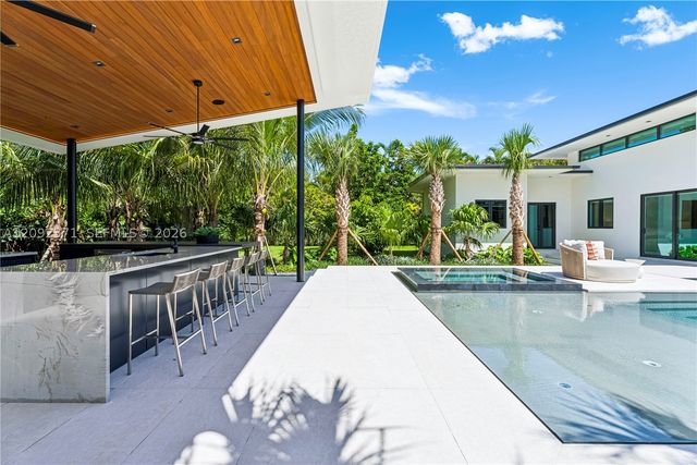 12250 SW 62nd Ave, Pinecrest, FL 33156
