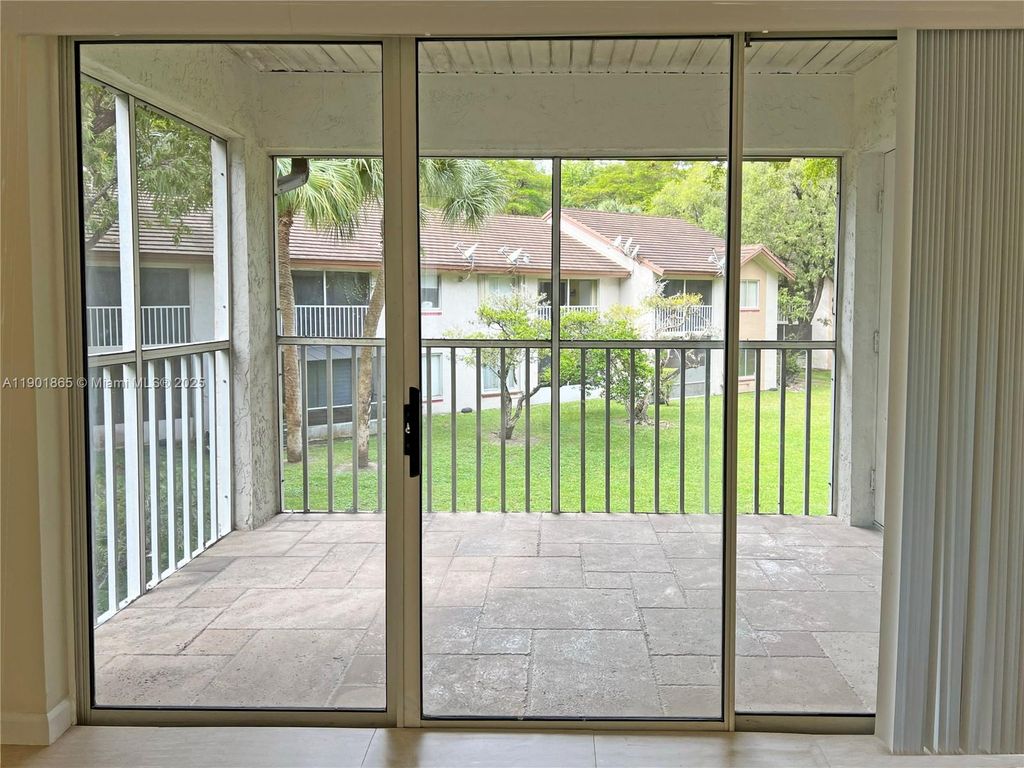 14015 SW 91st Ter 14015, Miami, FL 33186