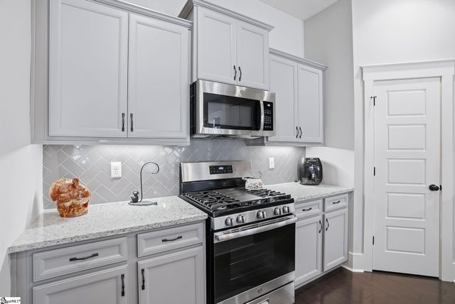 12 Moray Place, Simpsonville, SC 29681