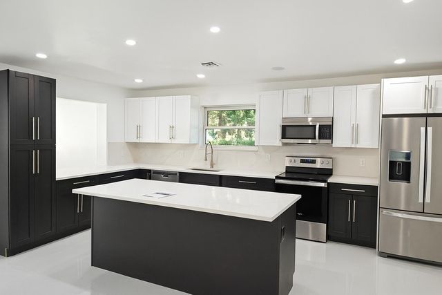 1124 Yale Drive, Hollywood, FL 33021