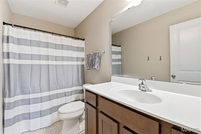 502 Leaning Woods Street, St Charles, MO 63301