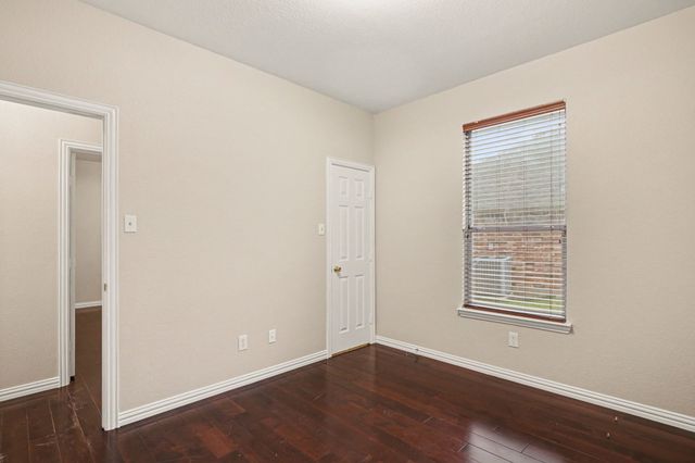 11829 Warbler Lane, Fort Worth, TX 76244