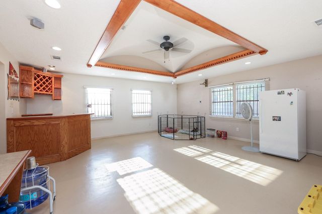 266 W Riverwood Drive, Houston, TX 77076