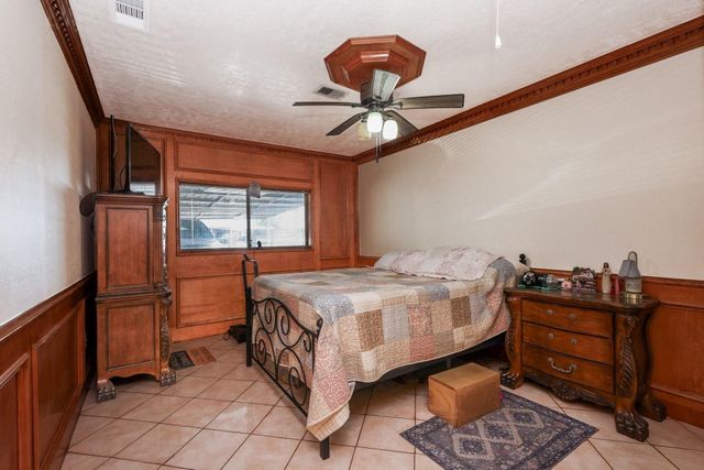 266 W Riverwood Drive, Houston, TX 77076