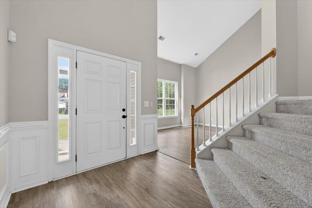 215 Evesham Drive, Summerville, SC 29485