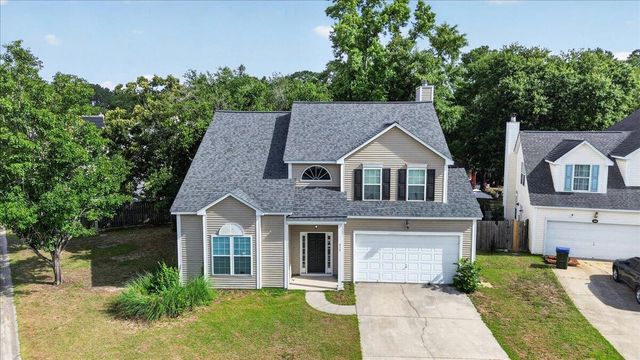 215 Evesham Drive, Summerville, SC 29485